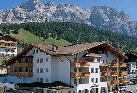 Hotel Falzares San Cassiano (Badia) Exterior foto