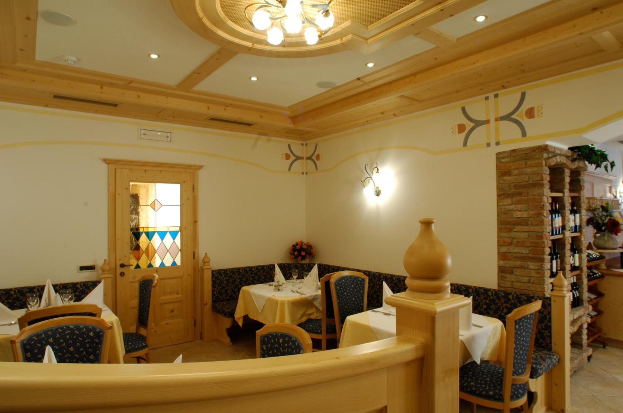 Hotel Falzares San Cassiano (Badia) Exterior foto